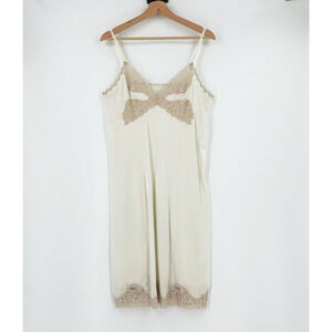 VTG Vanity Fair Women Satin/Lace Full Slip 38/M Lingerie Coquette Fairy Romantic